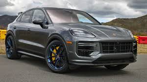 Porsche Cayenne grise, 5 portes, vitesse, luxe, jantes, allemand 